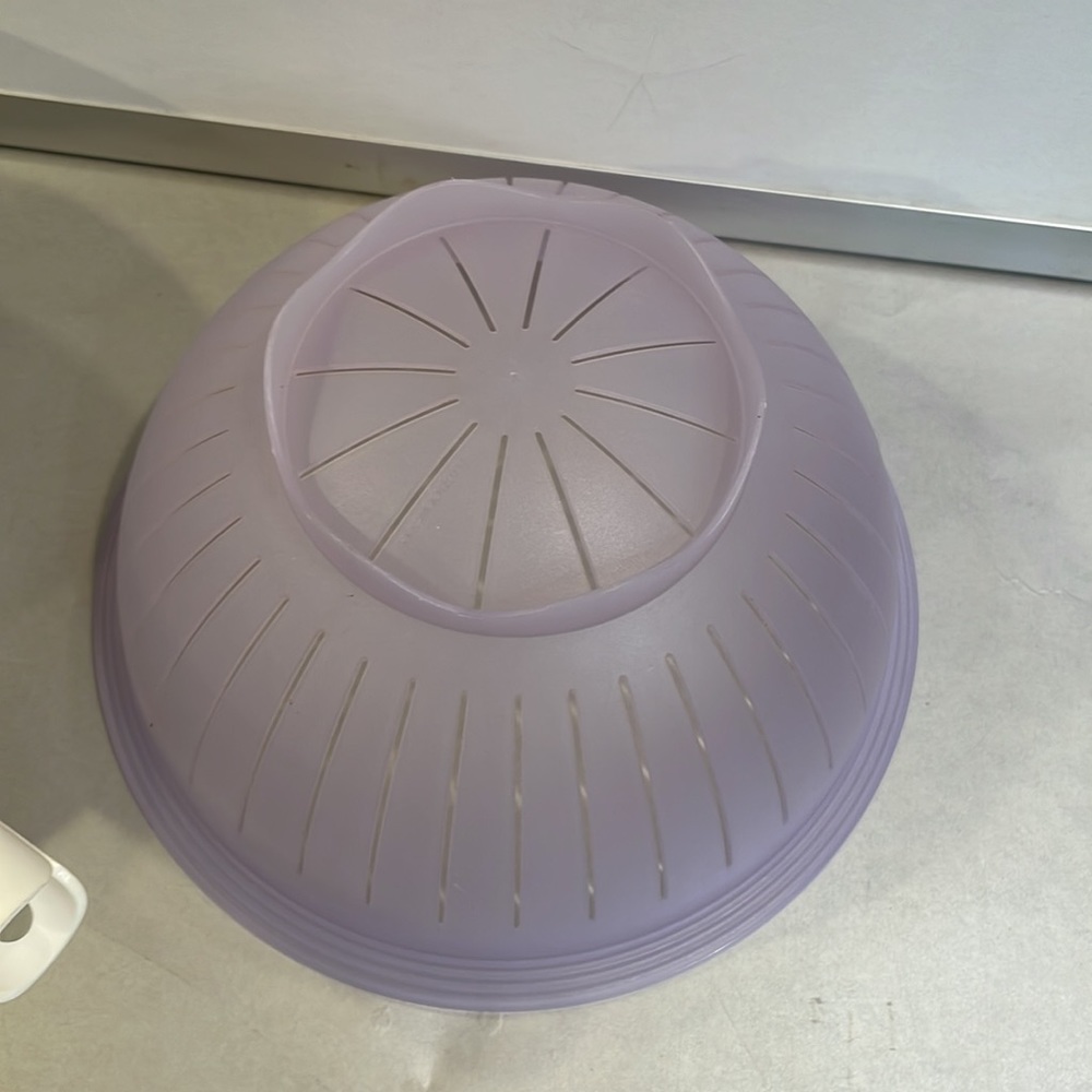 Tupperware colanders (2) - Picture 4 of 7